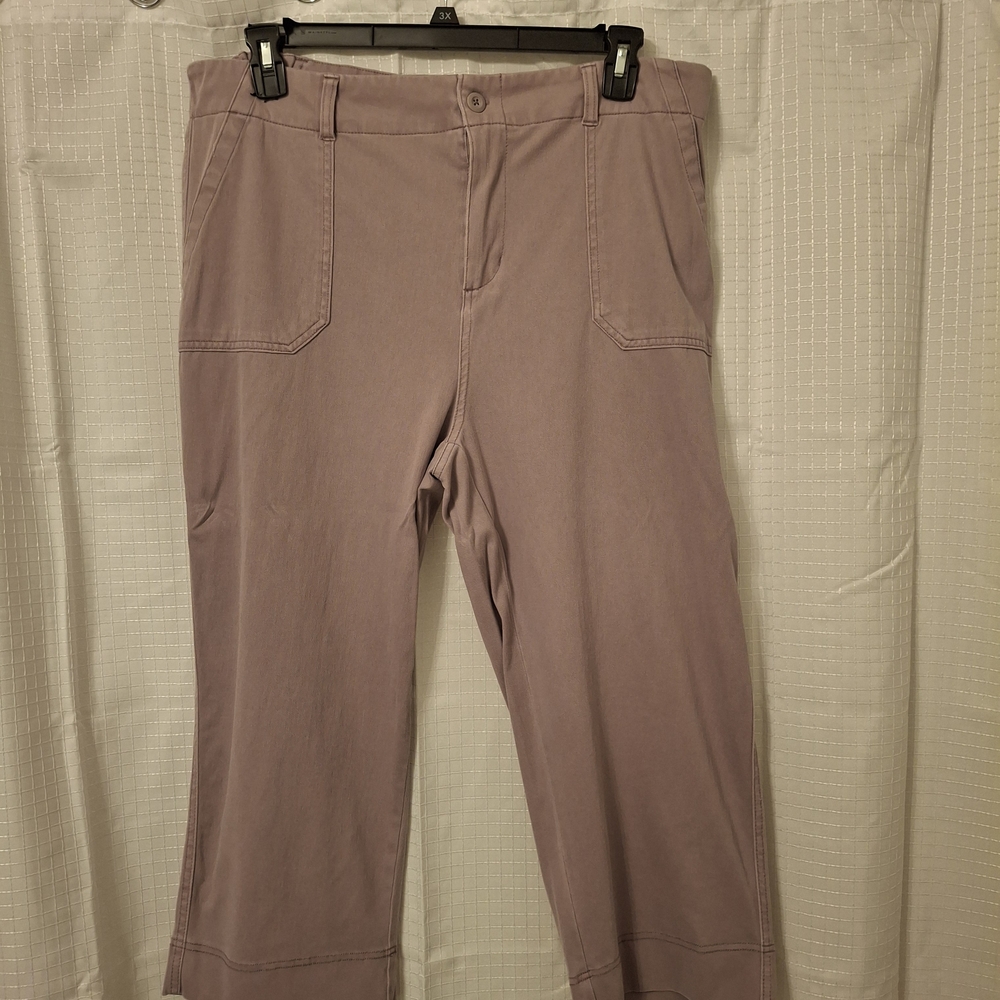 32 Degrees Women's Capris in Lavender